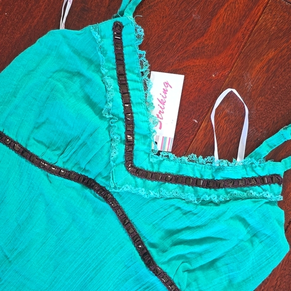 Striking-Green Mini Dress with Spaghetti Straps - Picture 2 of 5